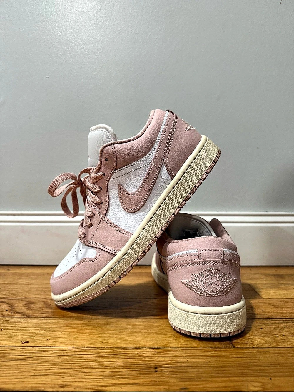 Nike Air Jordan 1 Low Pink & White Womens US 7.5